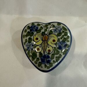 Hand Painted  Ceremony‎ Trinket Box Heart Shape Butterfly Blue Green Floral